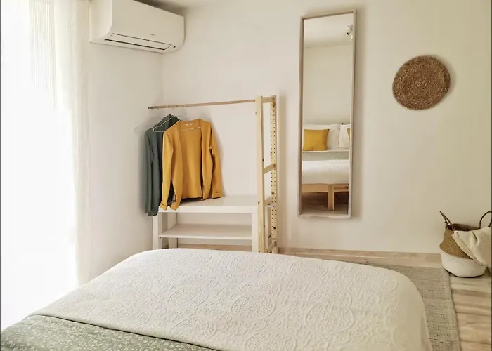 Villa White Patio Pera